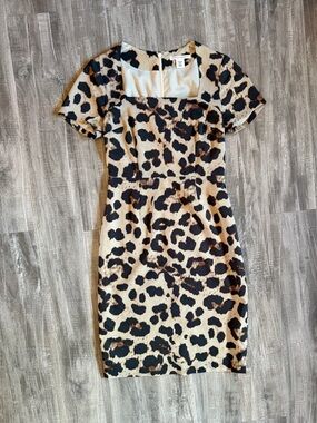 Banana Republic Sophia leopard print short sleeve dress